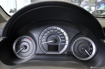 2014款锋范风尚1.5L自动精英版