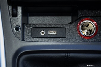 2016款宝骏560 1.8L手动舒适型