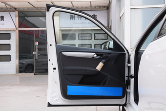 2013款朗行1.6L手动风尚型