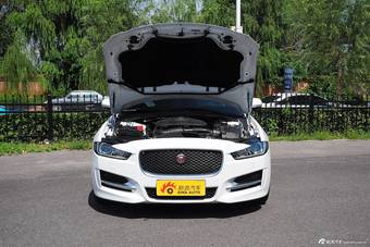 2015款捷豹XE R-SPORT 2.0 i4 Ti (240PS)