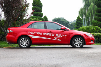 2013款马自达6 2.0L自动超豪华型