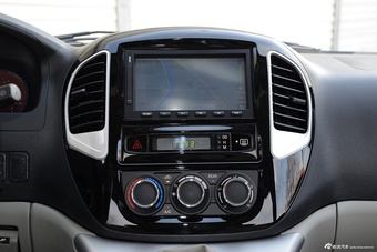 2016款菱智M5 2.0L手动7座豪华型L