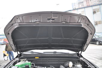 2012款奥轩G5 2.4L手动精英版四驱