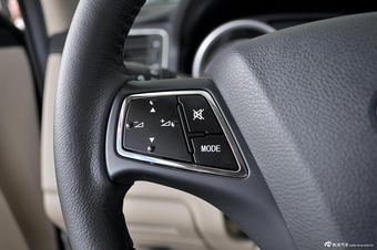 2012款奔腾B90 2.0L手动豪华型