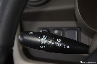 2013款众泰Z100舒适型