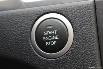 2014款海马M8 2.0L手动舒适型