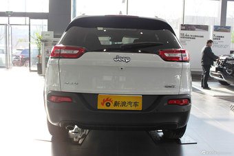 2014款自由光2.4L自动精锐版