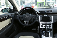 2015款迈腾2.0T自动改款旗舰型