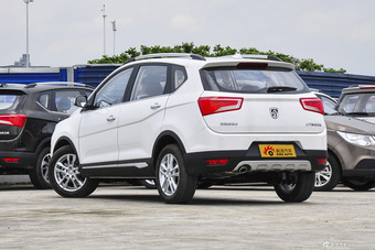 2016款宝骏560 1.8L手动精英型