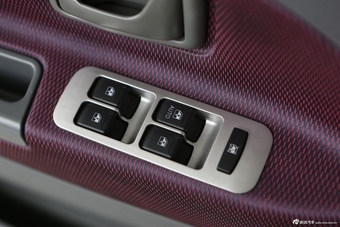 2013款北斗星创业版1.0L手动实用型