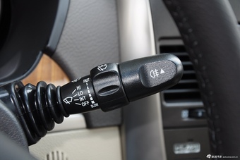 2015款凯越1.5L手动尊享型