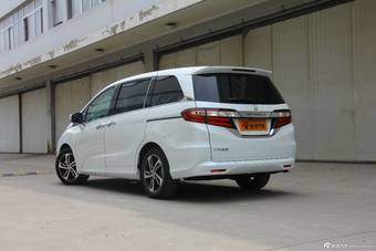 2015款奥德赛2.4L自动至尊版到店实拍