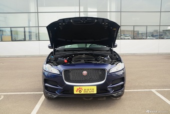 2016款捷豹F-PACE 2.0T自动都市尊享版