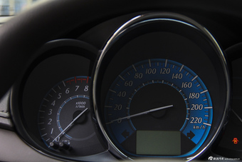 2015款YARiS L致炫1.5L自动魅动版