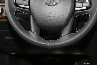 2016年北京BJ80 2.3T手动尊贵版