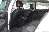 2016款科鲁兹1.5L手动精英版