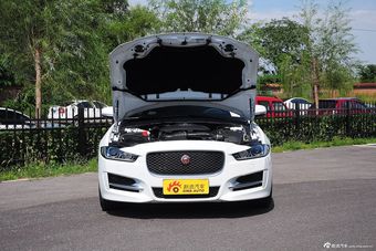 2015款捷豹XE R-SPORT 2.0 i4 Ti (200PS)