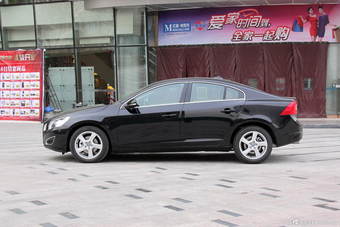 2013款沃尔沃S60