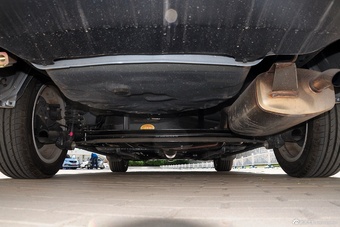 2015款吉利远景1.3T手动尊贵型