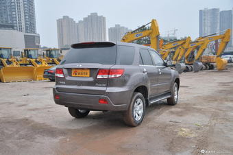 2012款奥轩G5 2.0L手动精英版两驱