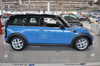 2011款MINI CLUBMAN COOPER Fun版