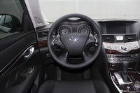 2015款英菲尼迪Q70L 2.5L豪华版