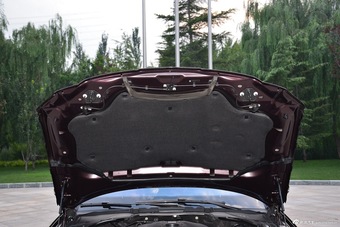 2016款捷豹XFL 2.0T自动240PS奢华版