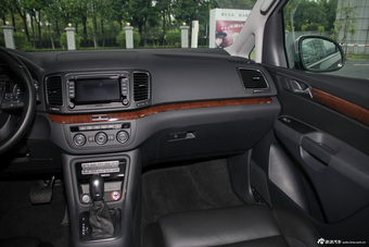 2014款夏朗2.0T自动豪华型