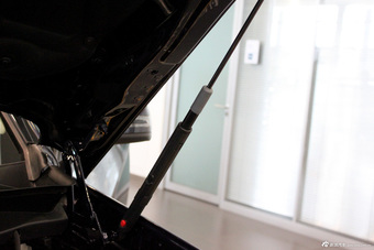 2013款奔驰GLK300 4MATIC 动感型（天窗版）到店实拍