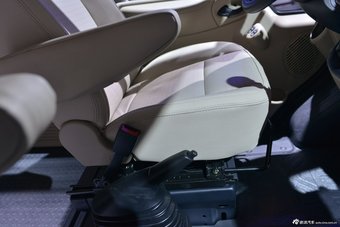 2014款江铃福特新世代全顺