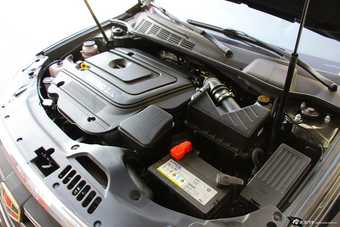 2015款吉利EC8 2.0L自动精英型到店实拍