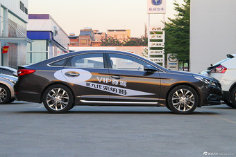 2015款索纳塔九 1.6T自动 GLX领先型