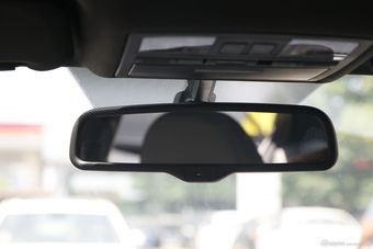 2014款奔腾B70 1.8T自动运动尊贵型