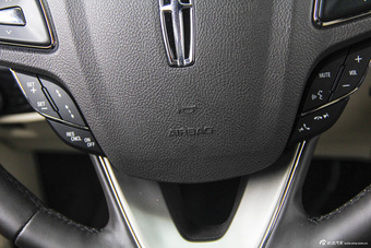 2016款林肯MKC 2.0T自动四驱尊耀版