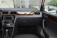 2015款桑塔纳1.6L自动豪华版