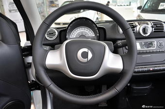 2012款smart fortwo 1.0 MHD敞篷激情版