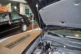 2012款凯美瑞尊瑞混动2.5HG豪华版