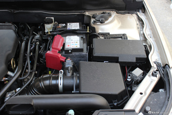 2014款海马M8 2.0L手动舒适型