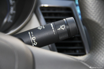 2015款科鲁兹1.5L自动经典SE AT