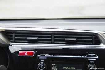 2015款锋范 1.5LCVT豪华版