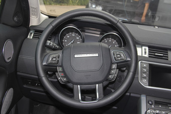 2016款揽胜极光2.0T自动SE PLUS 智享版