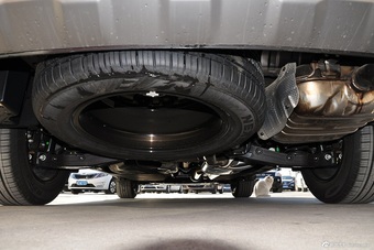 2015款索兰托L 2.4L GDI汽油四驱精英版