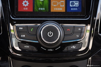 2015款宝骏730 1.8L手动舒适型