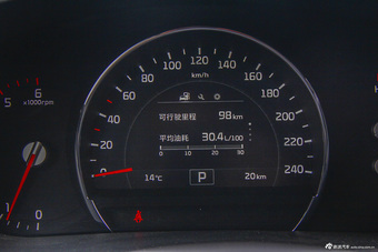 2015款索兰托L  2.2T自动柴油四驱精英版 7座