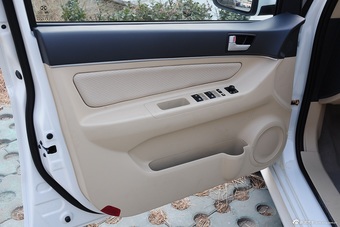 2015款绅宝D20三厢1.3L手动乐活版