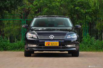 2015款帕萨特1.8T DSG至尊版