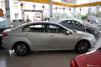 2013款奔腾B50 1.6L手动舒适型