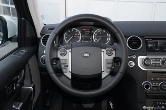 2016款第四代发现3.0T自动V6 SC SE