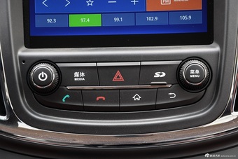 2016款宝骏560 1.8L手动精英型