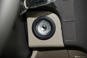 2011款阁瑞斯尊领2.4L旗舰版